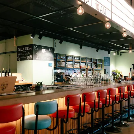 The Social Hub Extended מלון