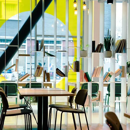 The Social Hub Extended