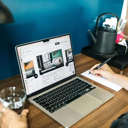 Отель The Social Hub Extended *