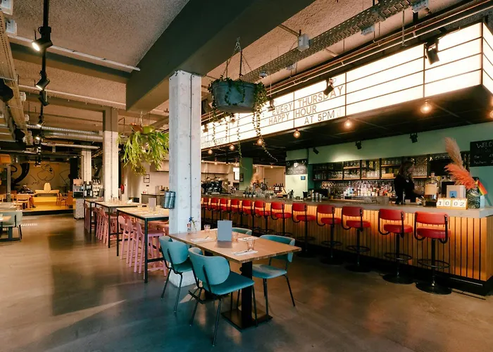 The Social Hub Extended