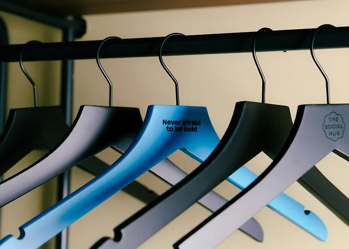 The Social Hub Extended * האג